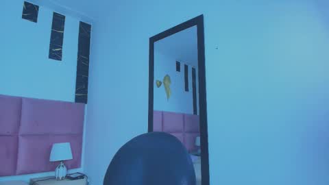 Snapshot of muller_asher chatting on November 2025 03:49:02 AM Muller Asher online show from November 2025 03:49:02 AM