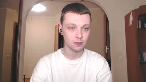 Erik online show from February 2025 10:49:02 PM