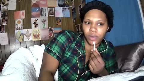 Snapshot of mumnxdor chatting on January 2026 10:30:01 AM mumnxdor online show from January 2026 10:30:01 AM