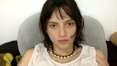 Snapshot of munchi_ chatting on February 2025 12:05:02 AM online show from February 2025 12:05:02 AM