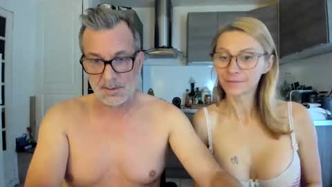 LOVELY JULIA  Peter DAY online show from December 2025 09:07:01 AM