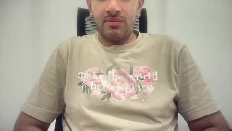 Snapshot of munnabobby2008 chatting on November 2025 05:01:02 PM munnabobby2008 online show from November 2025 05:01:02 PM