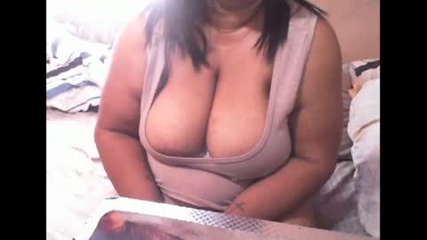 Snapshot of munniegalz1 chatting on January 2025 02:08:02 PM your angel online show from January 2025 02:08:02 PM