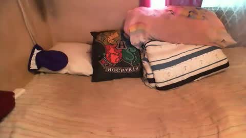 Snapshot of munniegalz1 chatting on October 2025 08:36:02 AM your angel online show from October 2025 08:36:02 AM