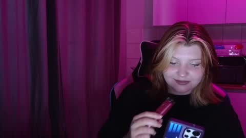 Milana online show from June 2026 02:41:02 PM