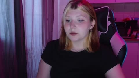 Milana online show from June 2026 12:22:02 PM