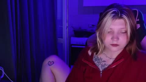 Milana online show from June 2026 03:53:01 PM
