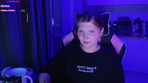Milana online show from June 2026 05:51:01 PM