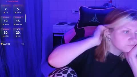 Milana online show from July 2026 06:43:02 PM