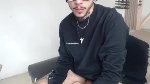 Snapshot of murdockh chatting on March 2025 08:23:02 AM murdok online show from March 2025 08:23:02 AM