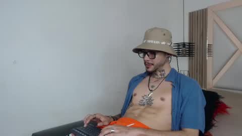 Snapshot of murdockh chatting on March 2025 08:11:01 AM murdok online show from March 2025 08:11:01 AM