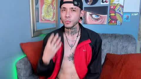 Snapshot of murdockh chatting on November 2025 07:18:02 AM murdok online show from November 2025 07:18:02 AM