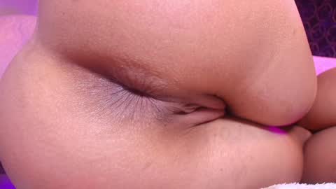 Snapshot of muriel_belovv chatting on January 2025 06:09:02 AM Tell me Sofi online show from January 2025 06:09:02 AM