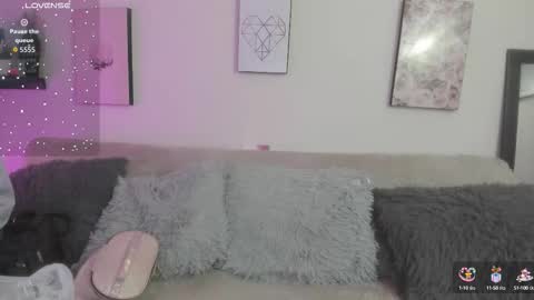 Snapshot of muriell_69 chatting on October 2025 09:19:02 PM muriell_69 online show from October 2025 09:19:02 PM