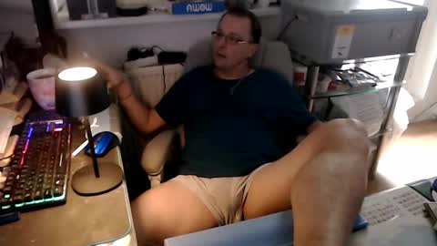 Snapshot of muschiliebhaber chatting on September 2025 10:30:01 AM Horny Goat online show from September 2025 10:30:01 AM