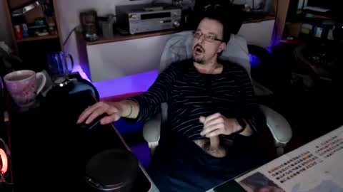 Snapshot of muschiliebhaber chatting on February 2026 10:22:02 AM Horny Goat online show from February 2026 10:22:02 AM