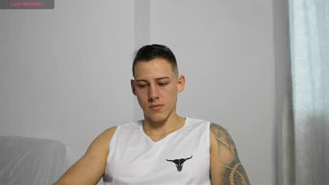 muscle_king_cum online show from April 2026 02:32:01 PM