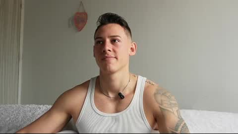 muscle_king_cum online show from May 2026 02:22:01 PM