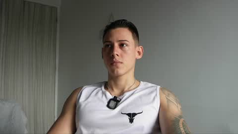 muscle_king_cum online show from June 2026 02:52:01 PM