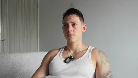 muscle_king_cum online show from June 2026 02:03:02 PM