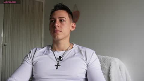 muscle_king_cum online show from June 2026 01:20:02 PM