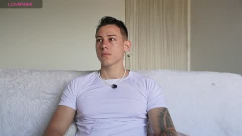 muscle_king_cum online show from June 2026 01:34:02 PM