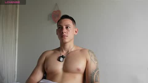muscle_king_cum online show from July 2026 03:07:01 PM
