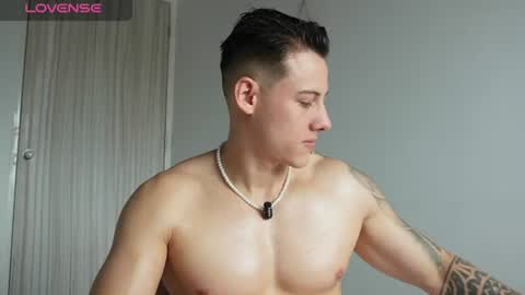 muscle_king_cum online show from July 2026 02:21:01 PM