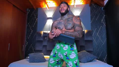 Nick online show from December 2024 08:50:01 PM