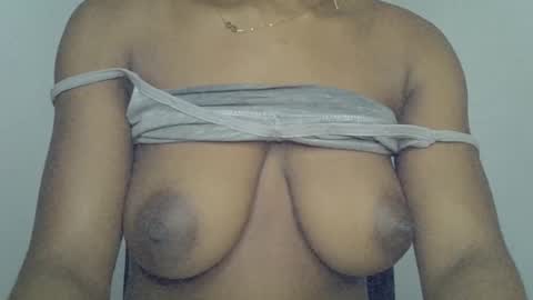 muscle_queen0 online show from February 2026 09:13:02 PM