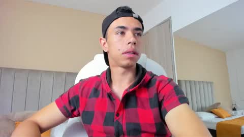 muscle scott online show from September 2025 12:16:02 PM