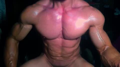 Snapshot of musclebredon chatting on November 2025 07:46:02 PM BRENDON online show from November 2025 07:46:02 PM