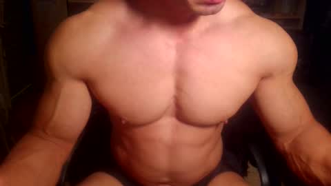Snapshot of musclebredon chatting on December 2025 06:51:01 AM BRENDON online show from December 2025 06:51:01 AM