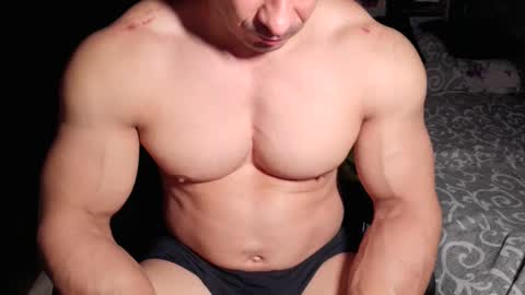 Snapshot of musclebredon chatting on January 2026 08:47:01 PM BRENDON online show from January 2026 08:47:01 PM