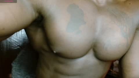 musclegod23 online show from May 2026 11:06:02 AM