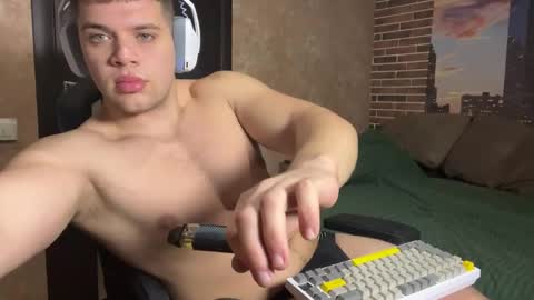 Snapshot of musclephantom chatting on April 2026 09:16:01 PM Egor online show from April 2026 09:16:01 PM