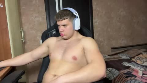 Snapshot of musclephantom chatting on April 2026 08:48:01 PM Egor online show from April 2026 08:48:01 PM