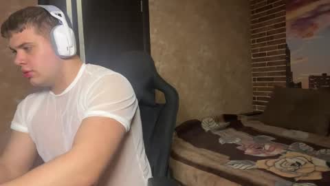 Snapshot of musclephantom chatting on May 2026 09:31:01 PM Egor online show from May 2026 09:31:01 PM