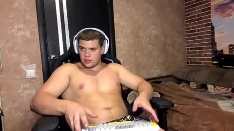 Snapshot of musclephantom chatting on June 2026 09:08:02 PM Egor online show from June 2026 09:08:02 PM