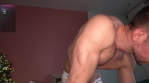 Snapshot of muscularfriend chatting on January 2025 10:40:01 AM Ivan online show from January 2025 10:40:01 AM