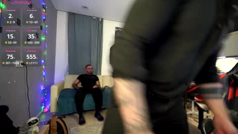 Snapshot of muscularfriend chatting on December 2025 03:41:02 PM Ivan online show from December 2025 03:41:02 PM