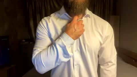 muscularjuggler online show from June 2026 04:19:02 PM
