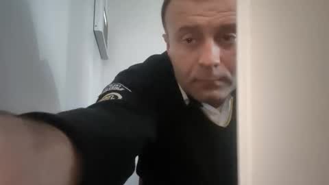 handsome sexy muscular man online show from May 2026 05:18:02 PM