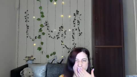 Jeneva online show from April 2026 06:35:02 PM