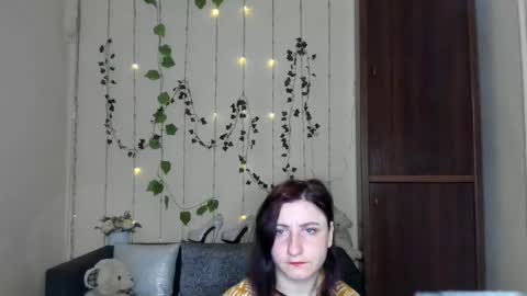 Jeneva online show from April 2026 06:25:01 PM
