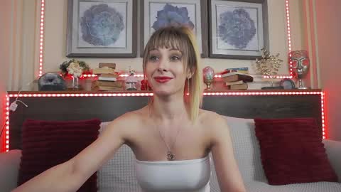 Snapshot of musedollx chatting on April 2026 08:36:02 PM Luna online show from April 2026 08:36:02 PM