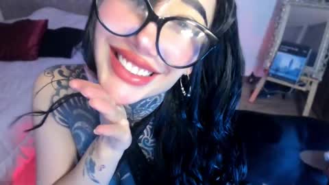 Snapshot of musedreams chatting on October 2025 12:30:02 AM blackmuse online show from October 2025 12:30:02 AM