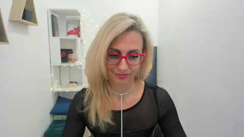 Snapshot of museofstage chatting on March 2025 05:50:01 PM Diana online show from March 2025 05:50:01 PM