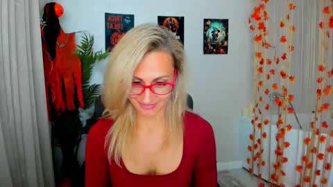 Snapshot of museofstage chatting on October 2025 11:42:01 AM Diana online show from October 2025 11:42:01 AM