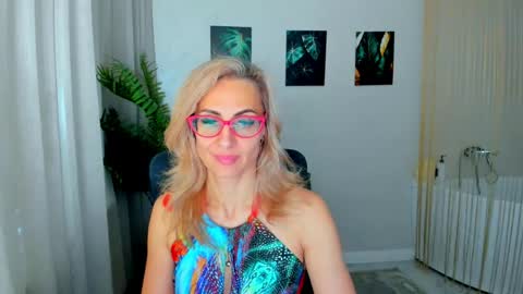 Diana online show from May 2026 11:37:01 AM